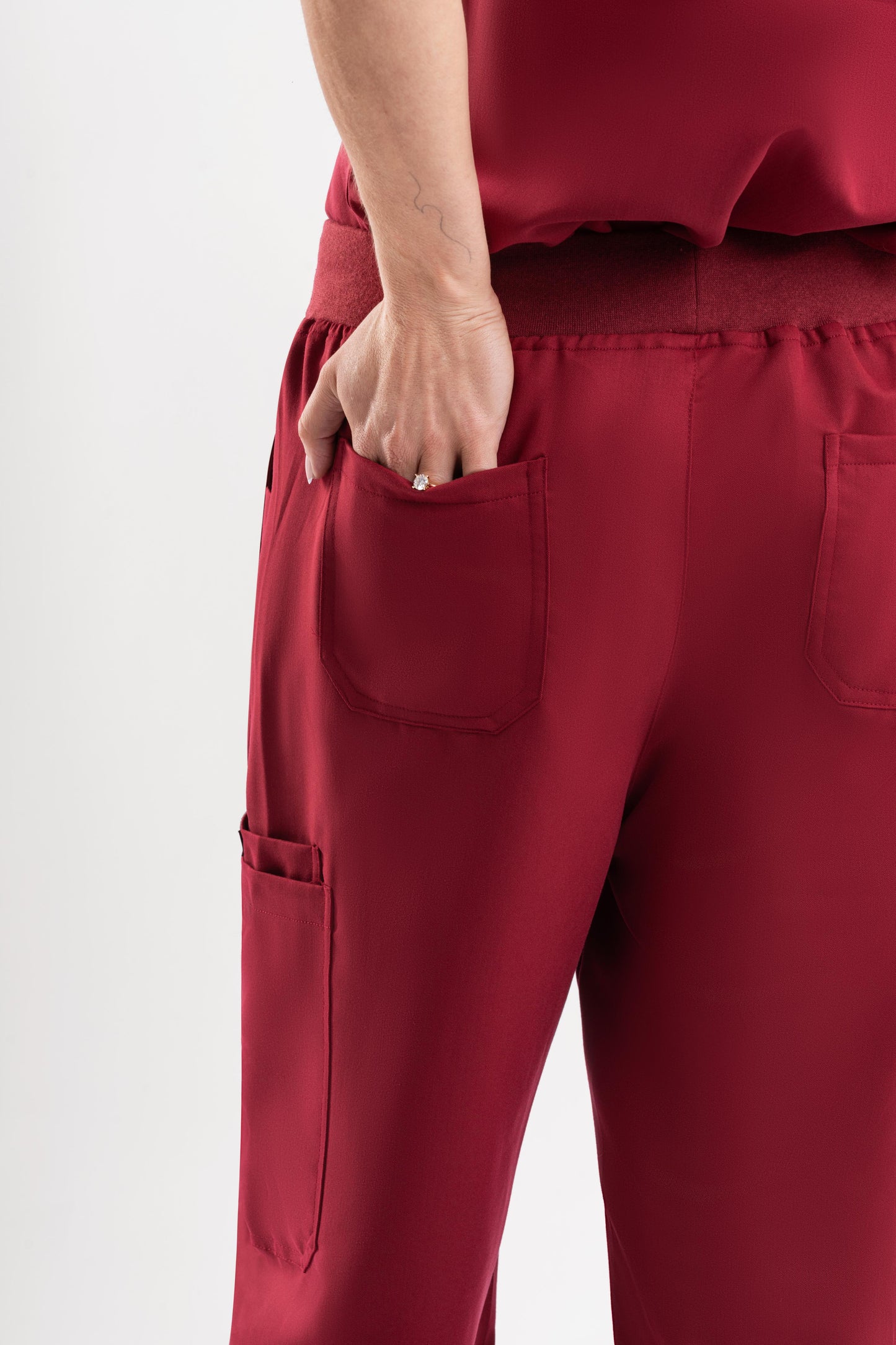 Straight Scrub Pants - Maroon Babuchaa